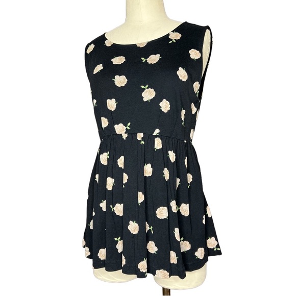 Uniqlo Rose Print Peplum Top size L - Picture 2 of 15